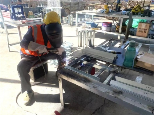 【一线投影】职业：σ蛩丶觳 筑牢职工健康防线